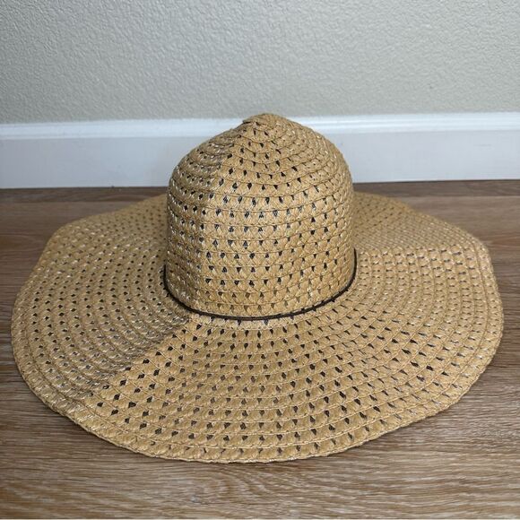 NWT Time and Tru Straw Floppy Packable Beach Hat - Picture 5 of 12